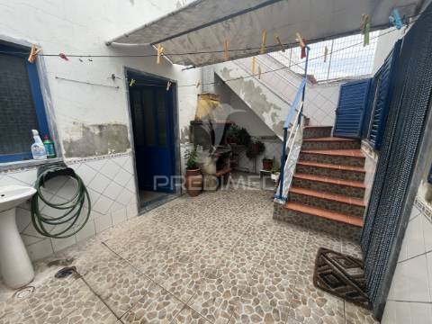 Moradia t4 com garagem, logradouro e eficiência energética – alfundão, ferreira do alentejo.