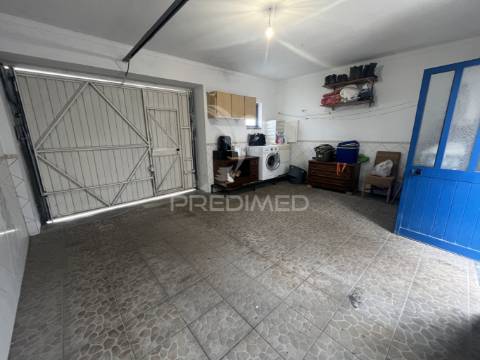 Moradia t4 com garagem, logradouro e eficiência energética – alfundão, ferreira do alentejo.