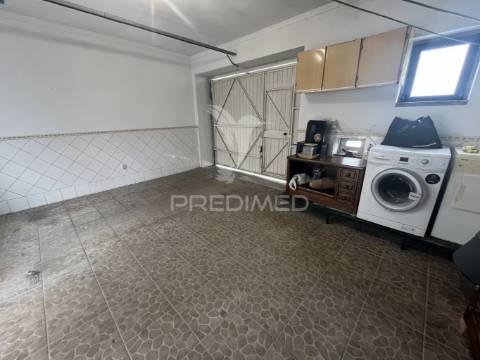 Moradia t4 com garagem, logradouro e eficiência energética – alfundão, ferreira do alentejo.