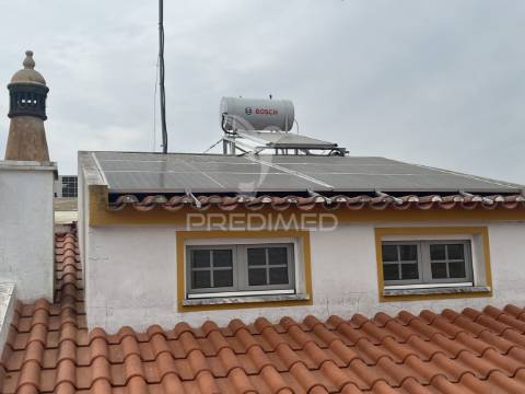 Moradia t4 com garagem, logradouro e eficiência energética – alfundão, ferreira do alentejo.