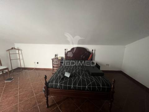 Moradia t4 com garagem, logradouro e eficiência energética – alfundão, ferreira do alentejo.