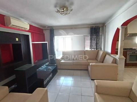 Conforto e funcionalidade no coração de campo maior