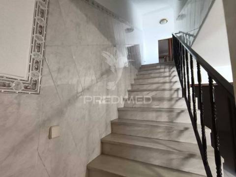 Conforto e funcionalidade no coração de campo maior