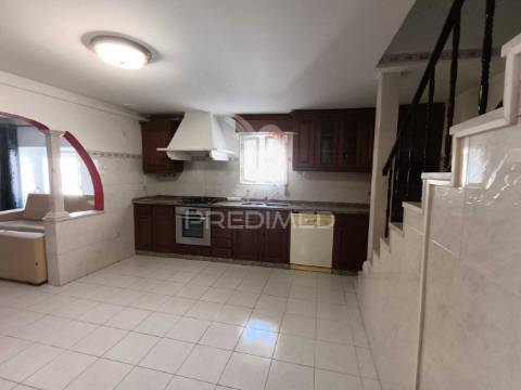 Conforto e funcionalidade no coração de campo maior