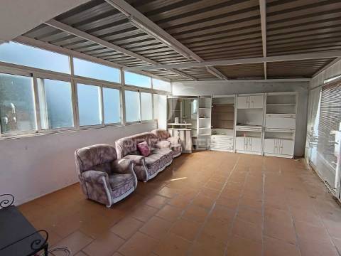 Conforto e funcionalidade no coração de campo maior