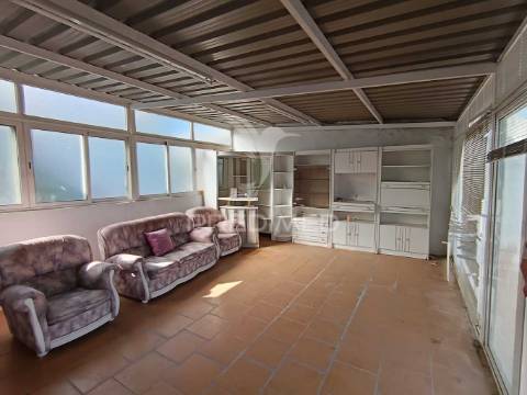 Conforto e funcionalidade no coração de campo maior