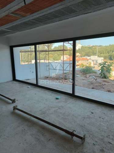 Moradia t3 em condomínio com 2 frentes - villas premium são cosme