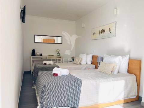 Apartamentos (al) com restaurante