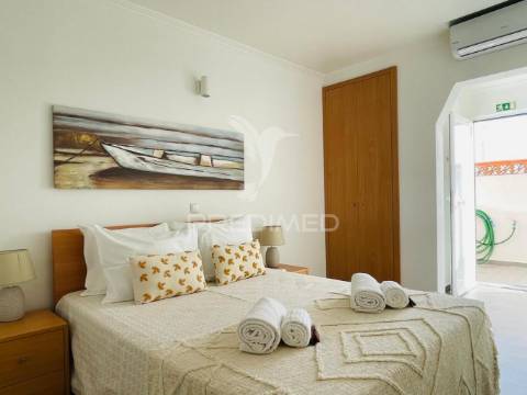 Apartamentos (al) com restaurante