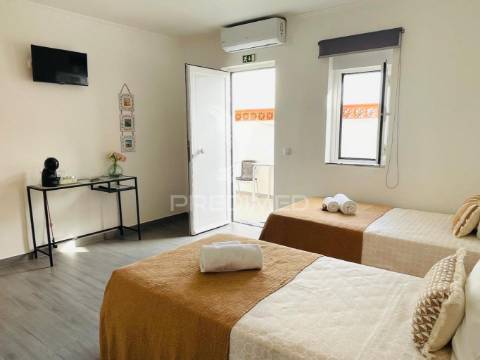 Apartamentos (al) com restaurante