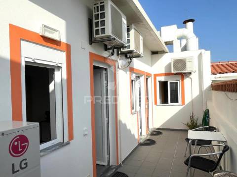 Apartamentos (al) com restaurante