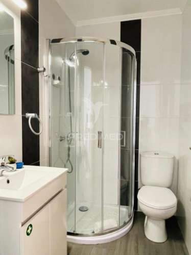 Apartamentos (al) com restaurante