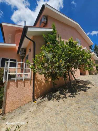 Magnífica casa t6 em adoufe – a 5 minutos de vila real