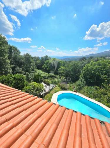 Magnífica casa t6 em adoufe – a 5 minutos de vila real