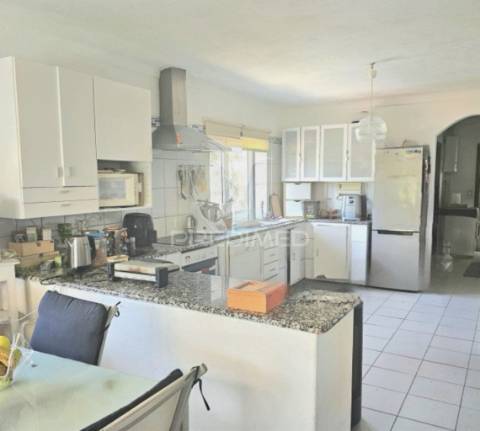 Magnífica casa t6 em adoufe – a 5 minutos de vila real