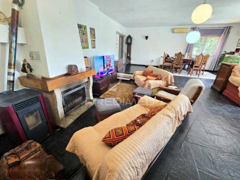 Magnífica casa t6 em adoufe – a 5 minutos de vila real