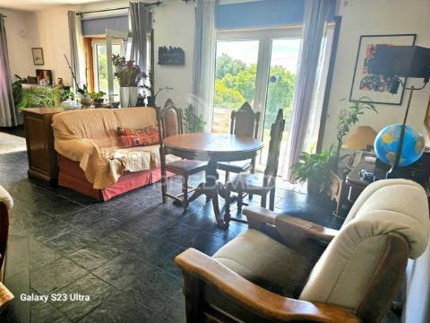 Magnífica casa t6 em adoufe – a 5 minutos de vila real