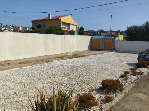 Moradia t4 - garagem - terreno com 2037 m2