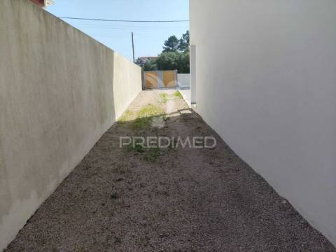 Moradia t4 - garagem - terreno com 2037 m2