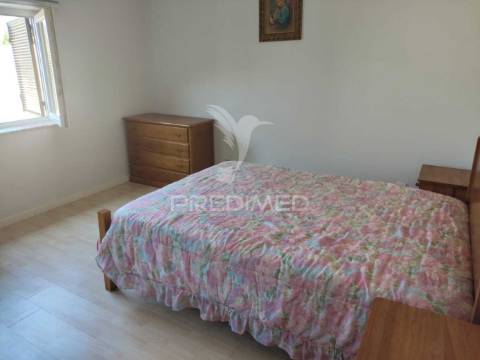 Moradia t4 - garagem - terreno com 2037 m2