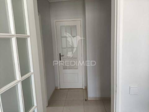 Moradia t4 - garagem - terreno com 2037 m2