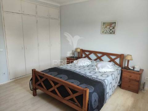 Moradia t4 - garagem - terreno com 2037 m2