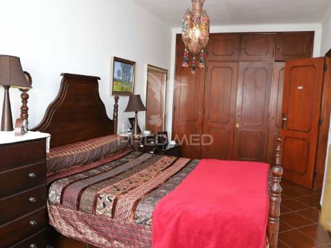 Casa de campo t3 à venda na marmeleira