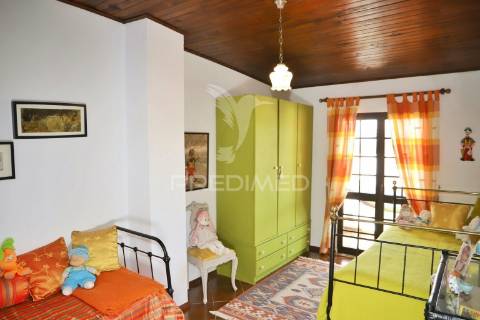 Casa de campo t3 à venda na marmeleira