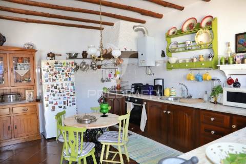 Casa de campo t3 à venda na marmeleira