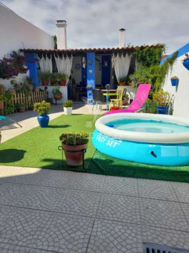 Casa de campo t3 à venda na marmeleira