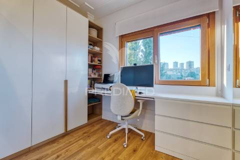 Apartamento t2 de elegância contemporânea – colinas do cruzeiro