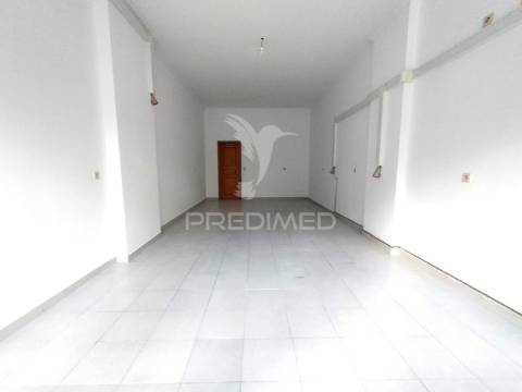 Loja | belas - queluz | sintra