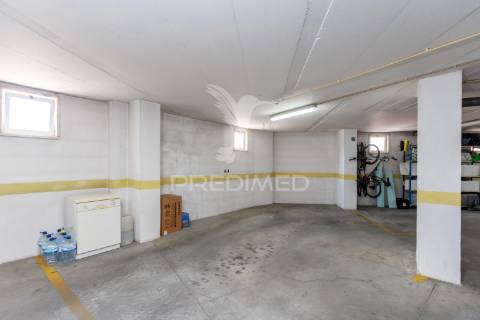 Apartamento t4 na avenida vieira da silva - santa marta do pinhal - corroios - 380.000€