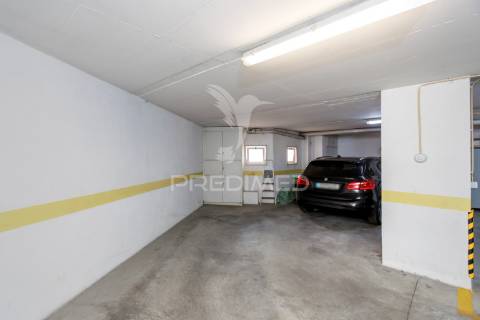 Apartamento t4 na avenida vieira da silva - santa marta do pinhal - corroios - 380.000€