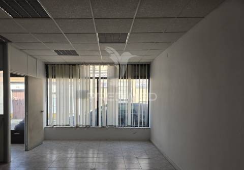 Loja - centro de grândola - 147,1 m² - comércio