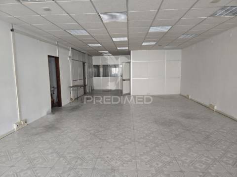 Loja - centro de grândola - 147,1 m² - comércio