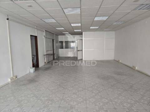 Loja - centro de grândola - 147,1 m² - comércio