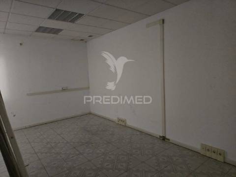 Loja - centro de grândola - 147,1 m² - comércio