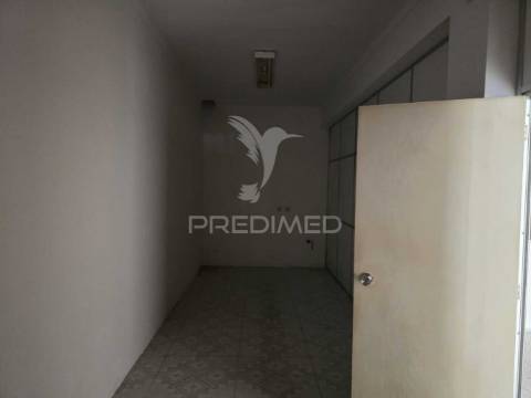 Loja - centro de grândola - 147,1 m² - comércio