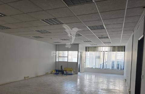 Loja - centro de grândola - 147,1 m² - comércio