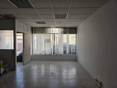 Loja - centro de grândola - 147,1 m² - comércio