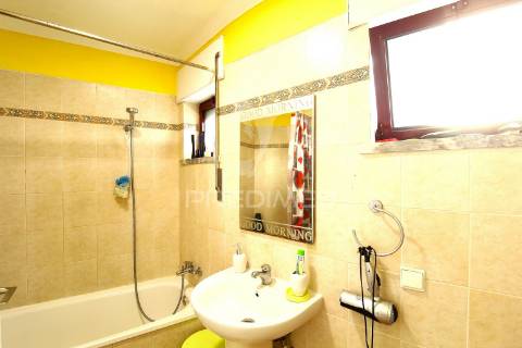 Apartamento t3 duplex, terraço, santiago do cacém