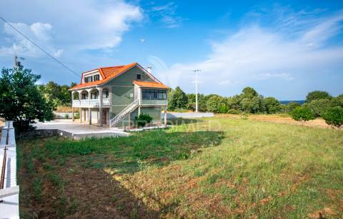 Moradia t4 com terreno de 1850 m² | albardo – guarda