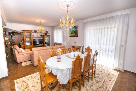 Moradia t4 com terreno de 1850 m² | albardo – guarda