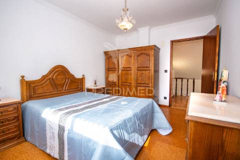 Moradia t4 com terreno de 1850 m² | albardo – guarda