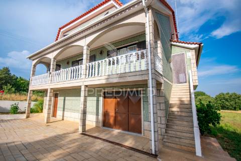 Moradia t4 com terreno de 1850 m² | albardo – guarda