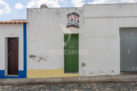 Moradia pronta a habitar - torrão