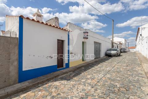 Moradia pronta a habitar - torrão