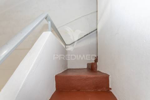 Moradia pronta a habitar - torrão