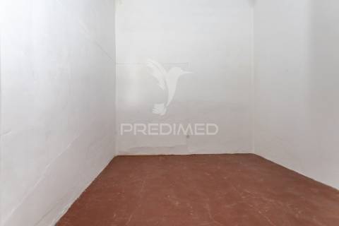 Moradia pronta a habitar - torrão